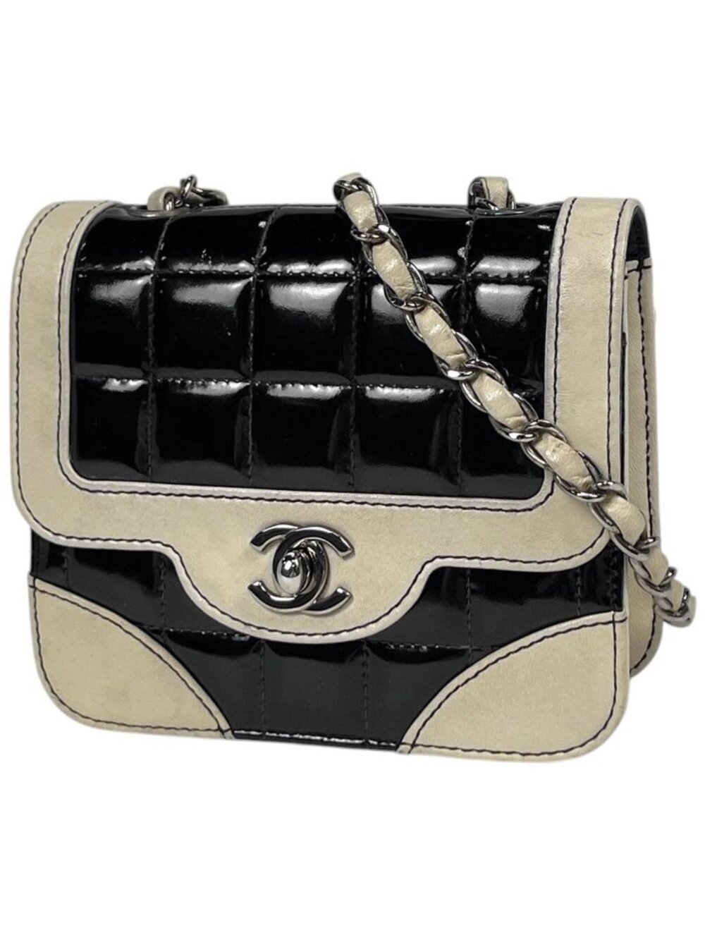 Chanel Shoulder Bag CC Logo Chocolate Bar Patent Leather Black Ivory